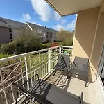 Apartmán La Fregate 2 Chambres, Cuisine Bien Equipee, 2 Belles Terrasses 2 Places De Parking Privatives A15 Mn A Pied Centre En Bessin Tous Commerces Proche Golf Et Omaha Port-en-Bessin-Huppain