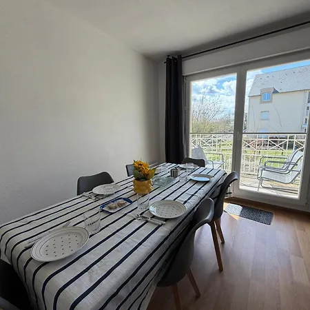 La Fregate 1er Etage 2 Chambres, Cuisine Bien Equipee, 2 Belles Terrasses 2 Places De Parking Privatives A15 Mn A Pied De La Et Du Centre En Bessin Tous Commerces Proche Golf Et Omaha Lejlighed Port-en-Bessin-Huppain