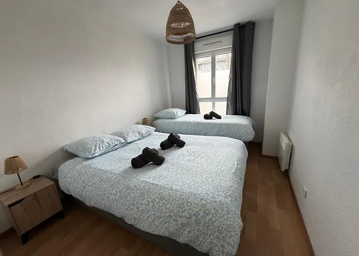 La Fregate 2 Chambres, Cuisine Bien Equipee, 2 Belles Terrasses 2 Places De Parking Privatives A15 Mn A Pied Centre En Bessin Tous Commerces Proche Golf Et Omaha