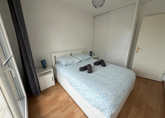 La Fregate 2 Chambres, Cuisine Bien Equipee, 2 Belles Terrasses 2 Places De Parking Privatives A15 Mn A Pied Centre En Bessin Tous Commerces Proche Golf Et Omaha Daire *