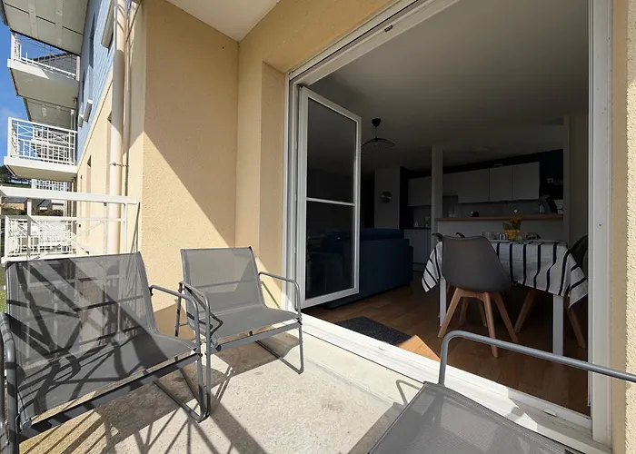 Appartement Nid Marin 2 Bien équipé 2 Belles Terrasses 2 Places De Parking Privatives à15 Mn à Pied Centre En Bessin Tous Commerces Proche Golf Et Omaha Port-en-Bessin-Huppain